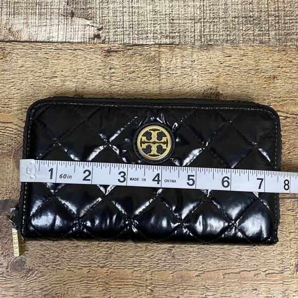 Rare Tory Burch Alice Quilted Black Nylon Continental Wallet Zip Around - Picture 10 of 10